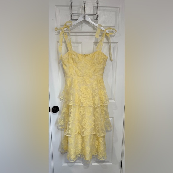 Lulus Yellow Coquette Tie-Strap Bustier Lace Sweetheart Neckline Midi XL Dress - Picture 2 of 10